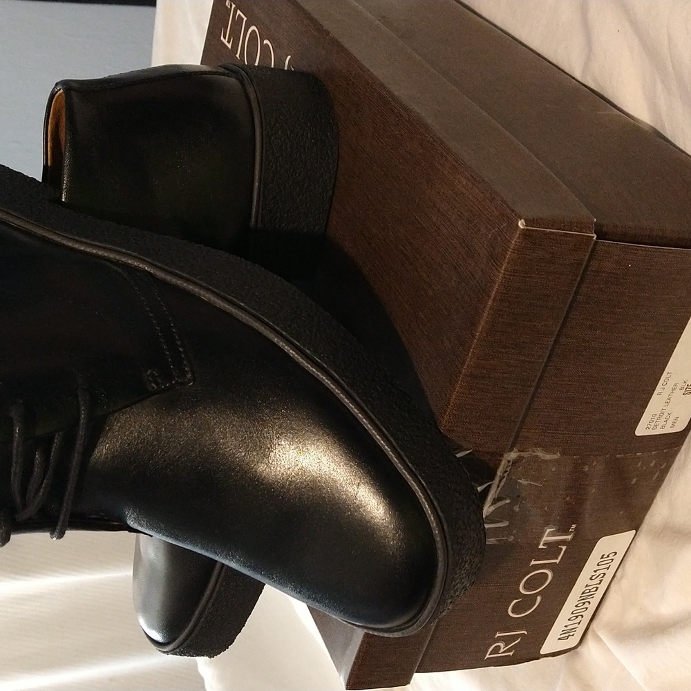 Men's RJ Colt leather chukka boots